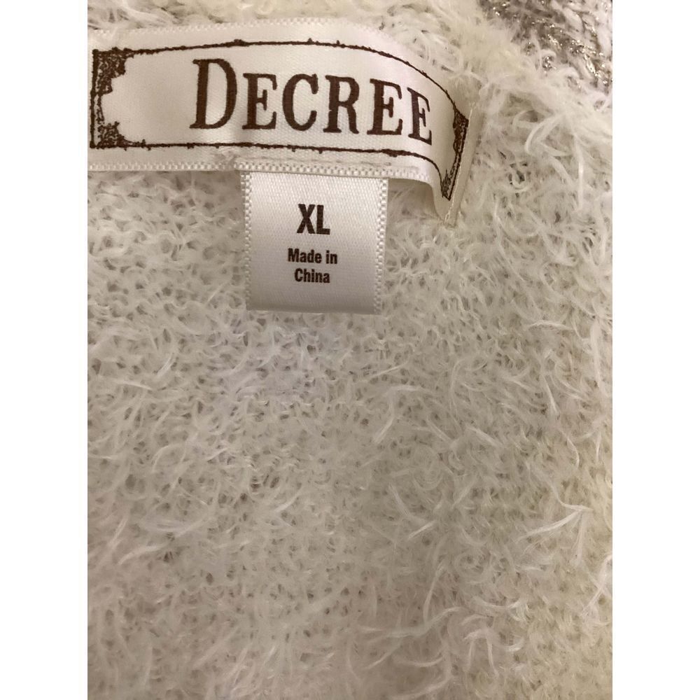 Decree Fuzzy Soft Short Sleeve Cardigan Size: XL - Picture 3 of 6